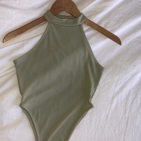 Sage bodysuit High neck , high v cut bodysuit - Picture 3 of 8